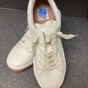 Dolce Vita Cream Women's Sneakers